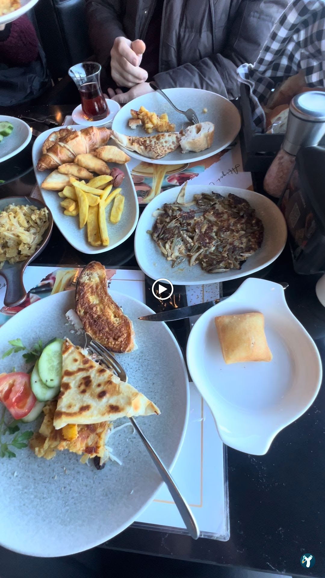 La'Marina Cafe & Restaurant