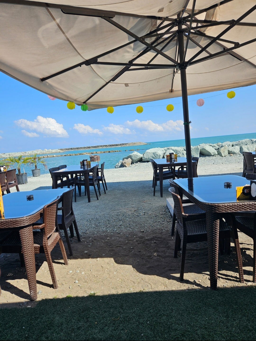 La'Marina Cafe & Restaurant