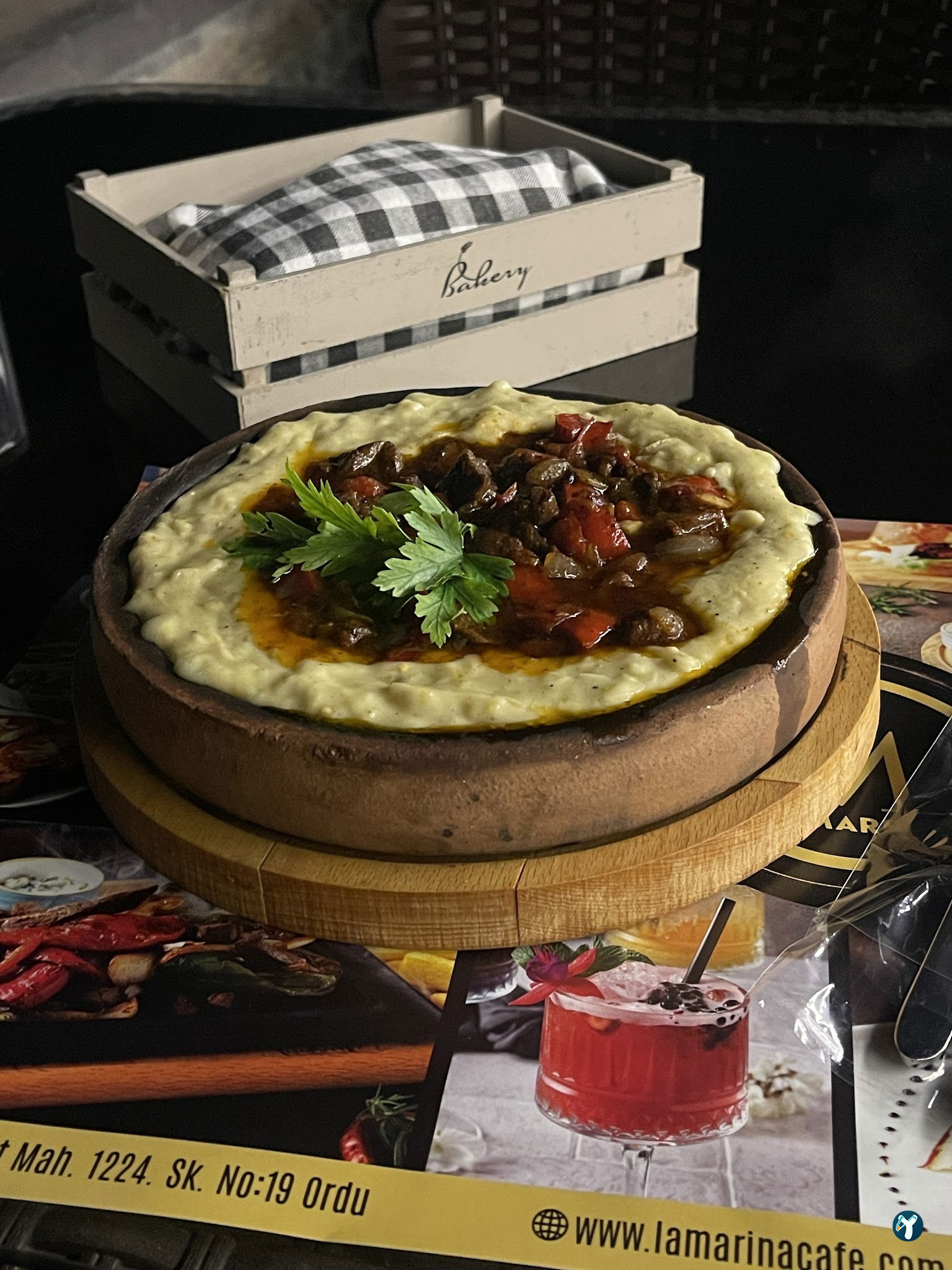 La'Marina Cafe & Restaurant