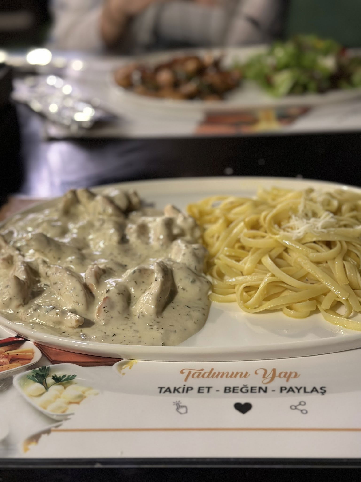 La'Marina Cafe & Restaurant