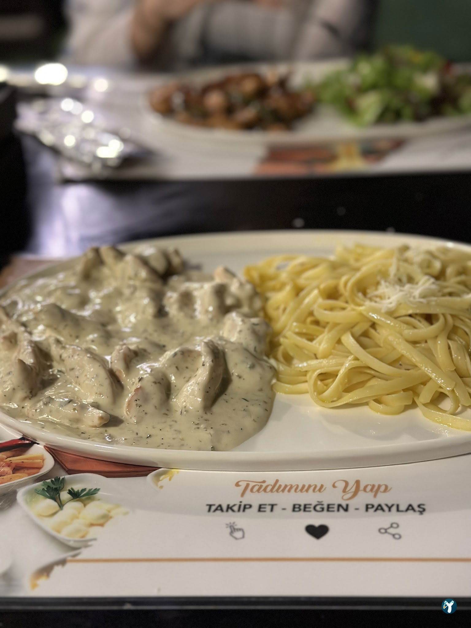 La'Marina Cafe & Restaurant