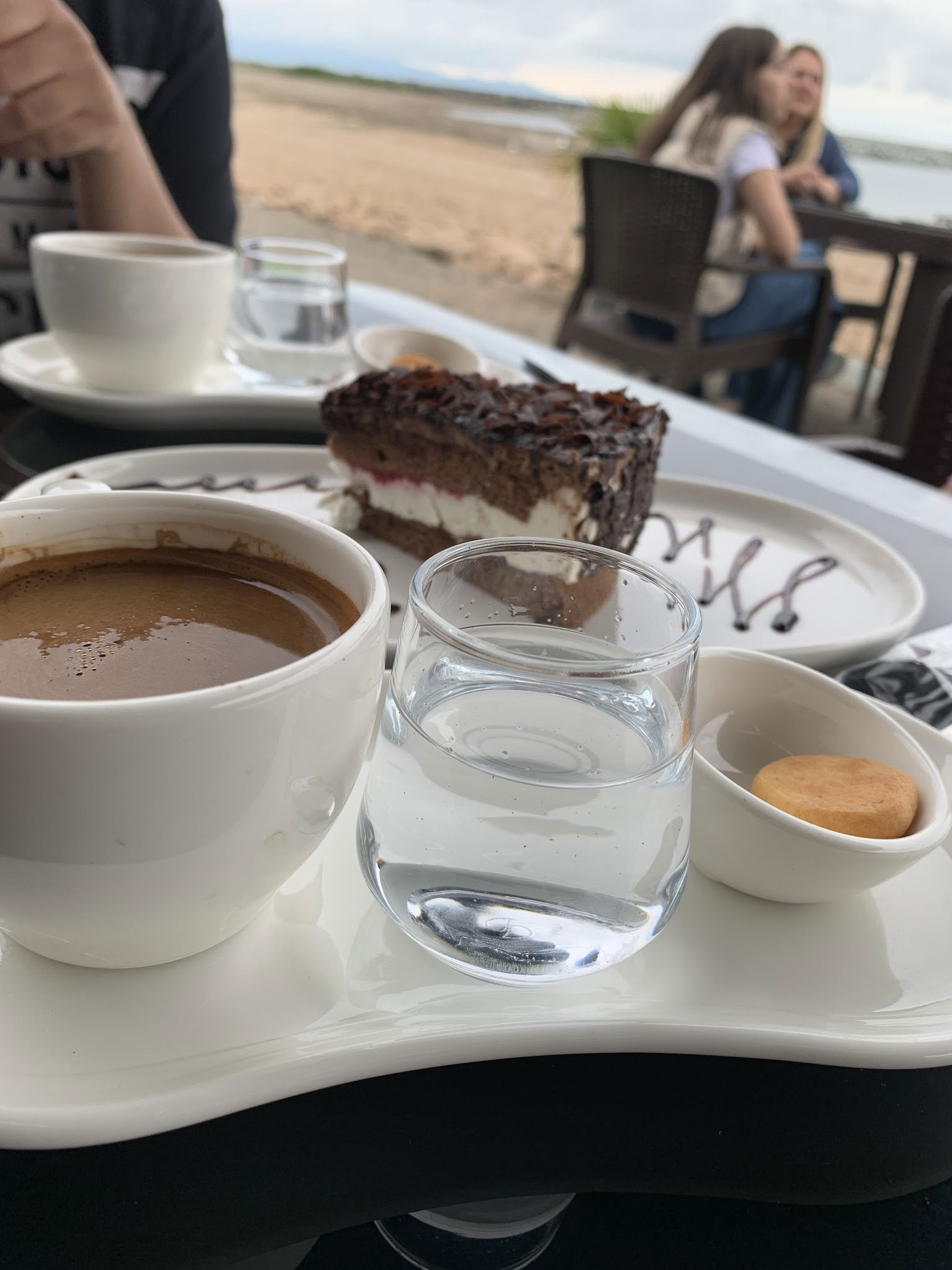 La'Marina Cafe & Restaurant