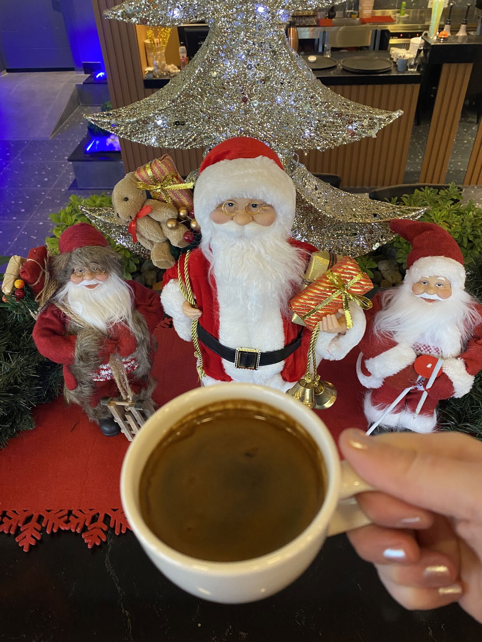 La'Marina Cafe & Restaurant