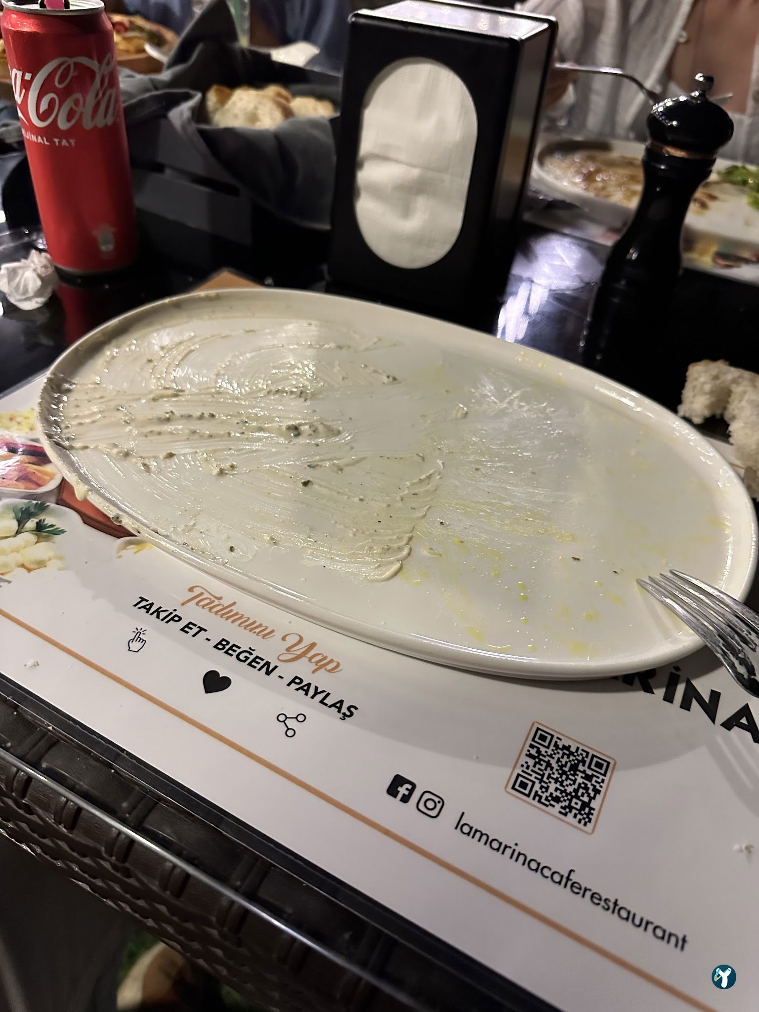 La'Marina Cafe & Restaurant