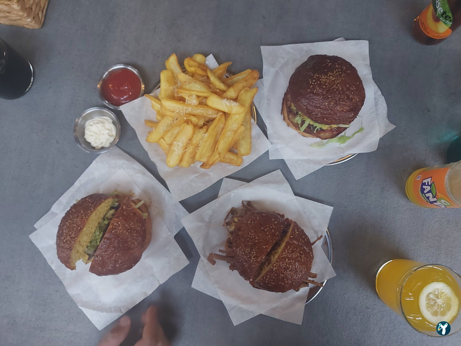 Herd'S Bbq & Burger