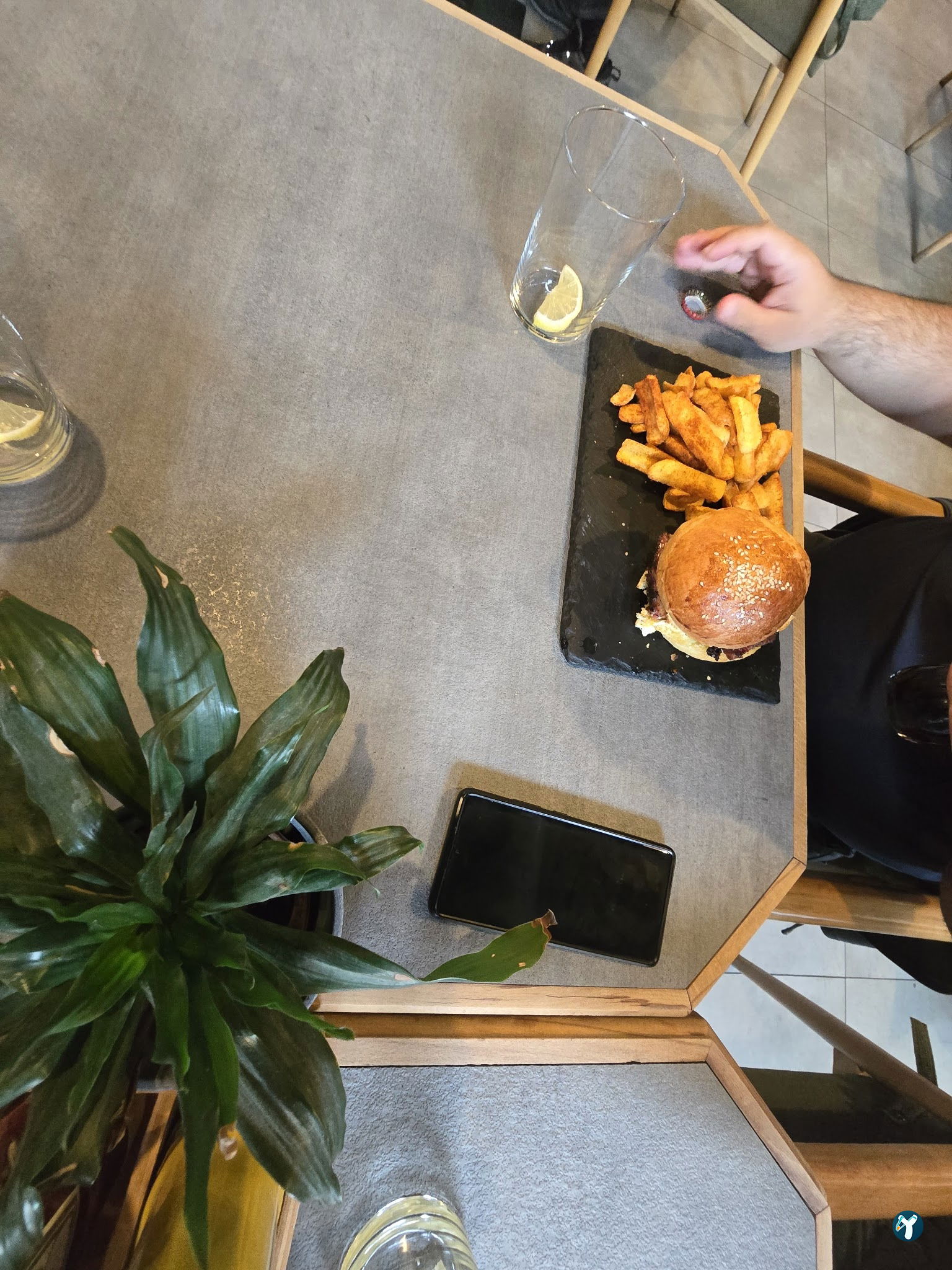 Herd'S Bbq & Burger