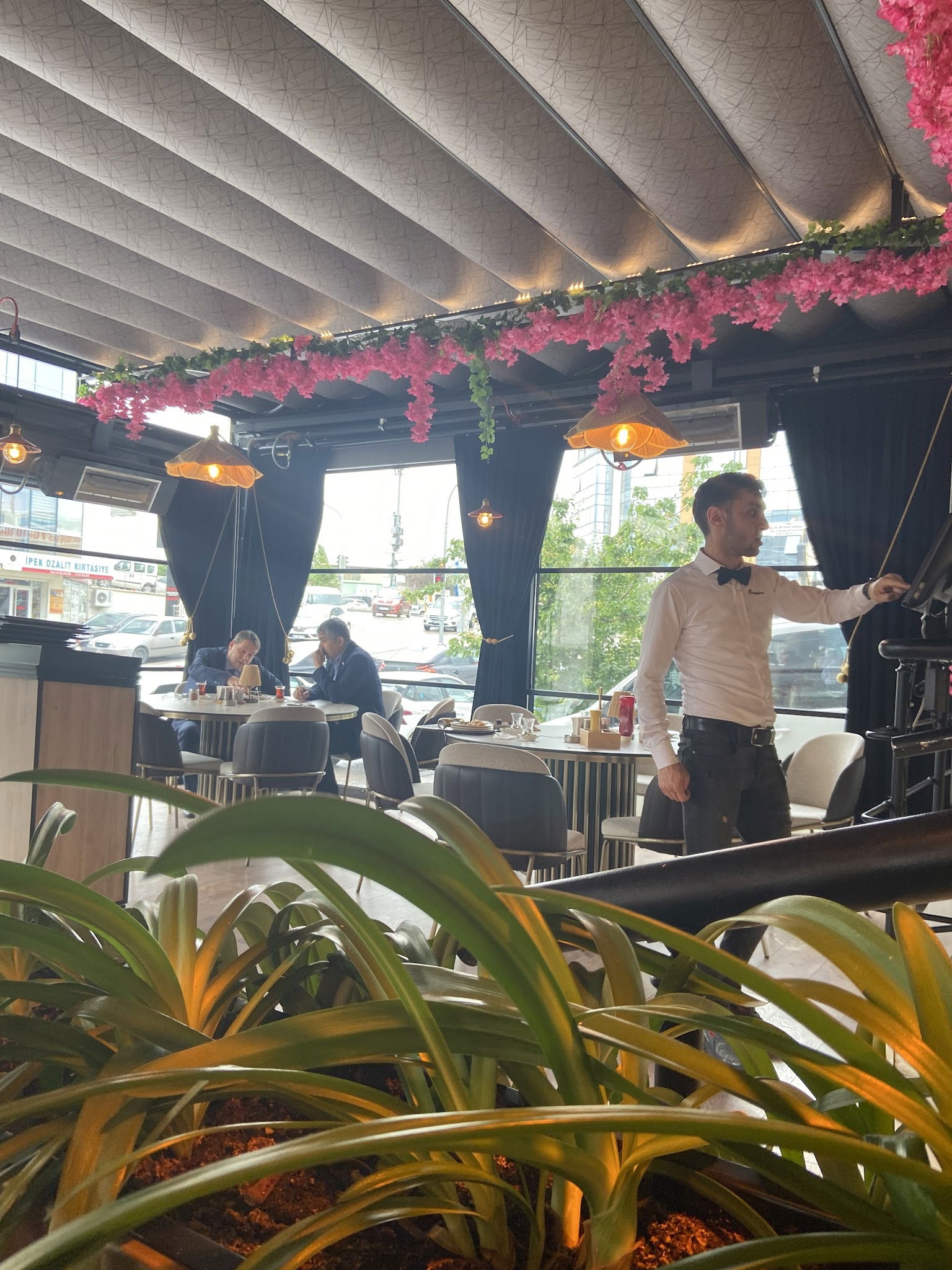 Bezmialem Fırın & Pastane