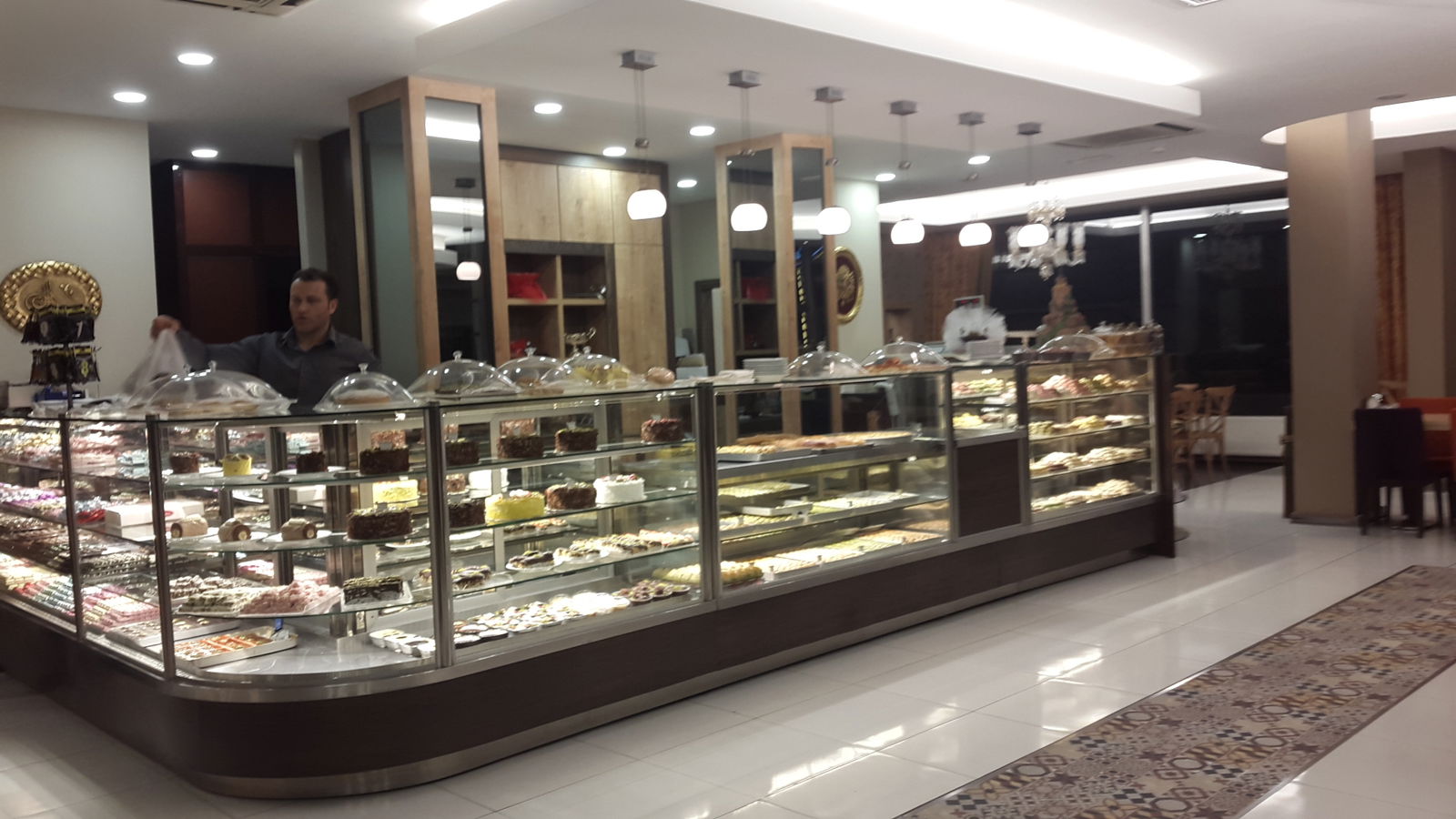 Bezmialem Fırın & Pastane