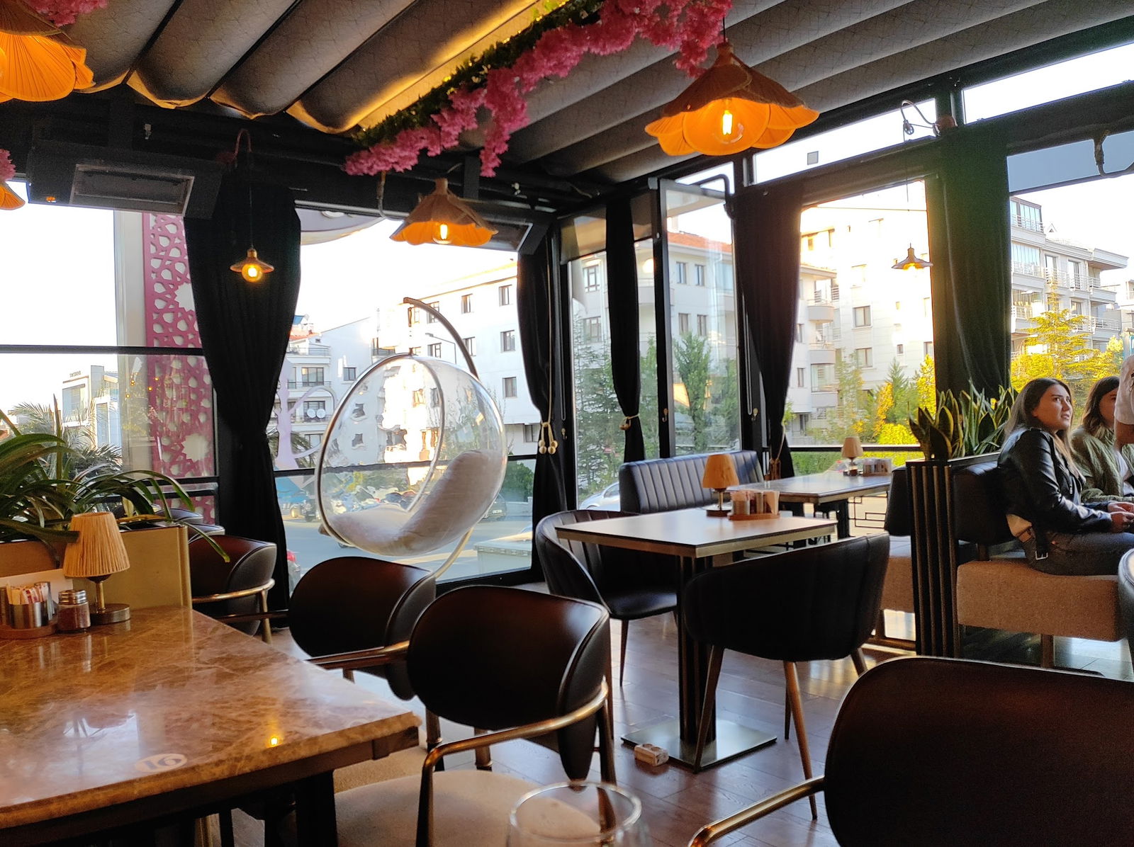 Bezmialem Fırın & Pastane