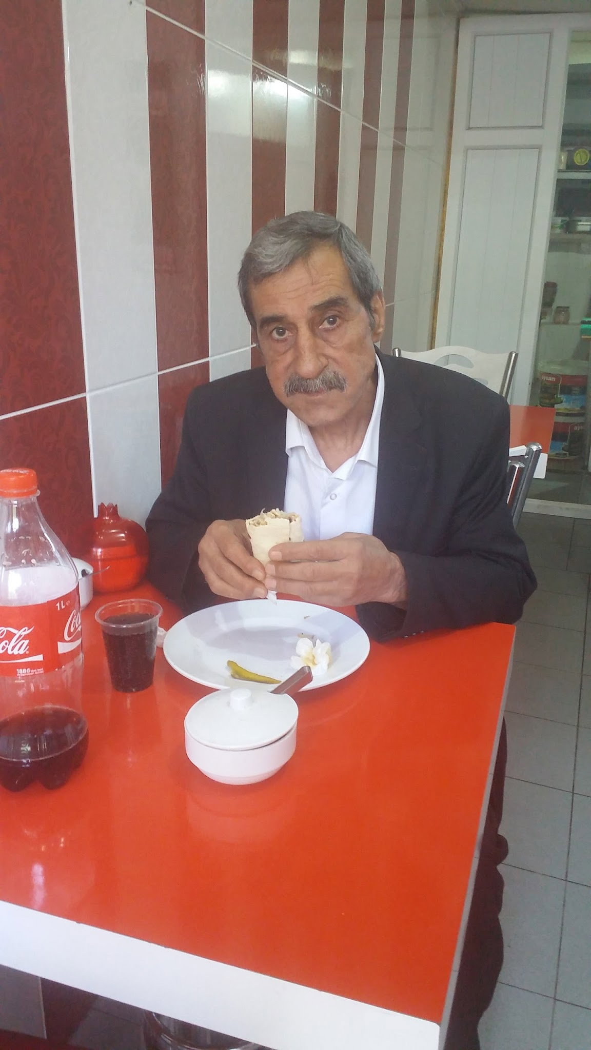 Şanlı Fırat Tavuk Döner Salonu