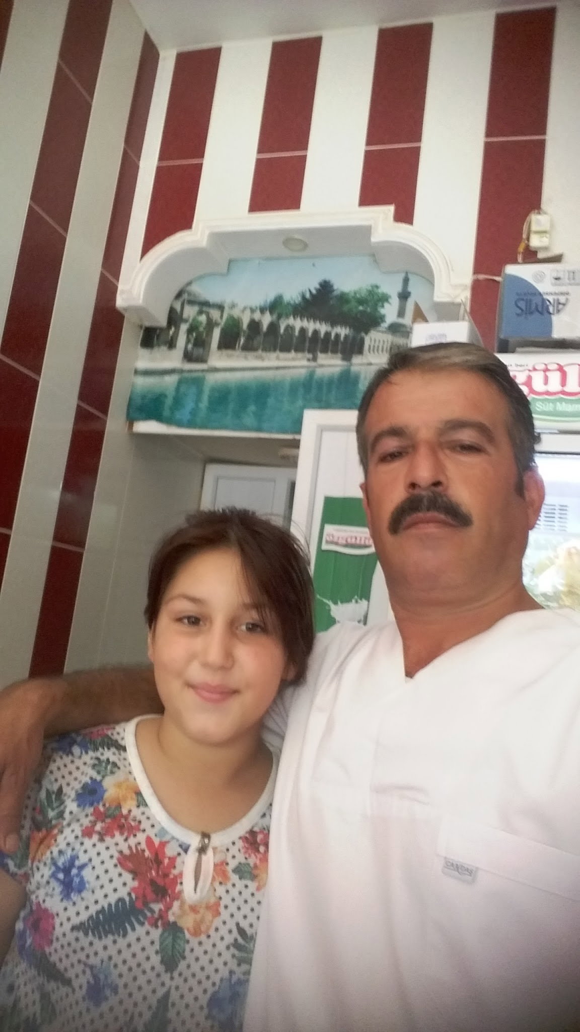 Şanlı Fırat Tavuk Döner Salonu