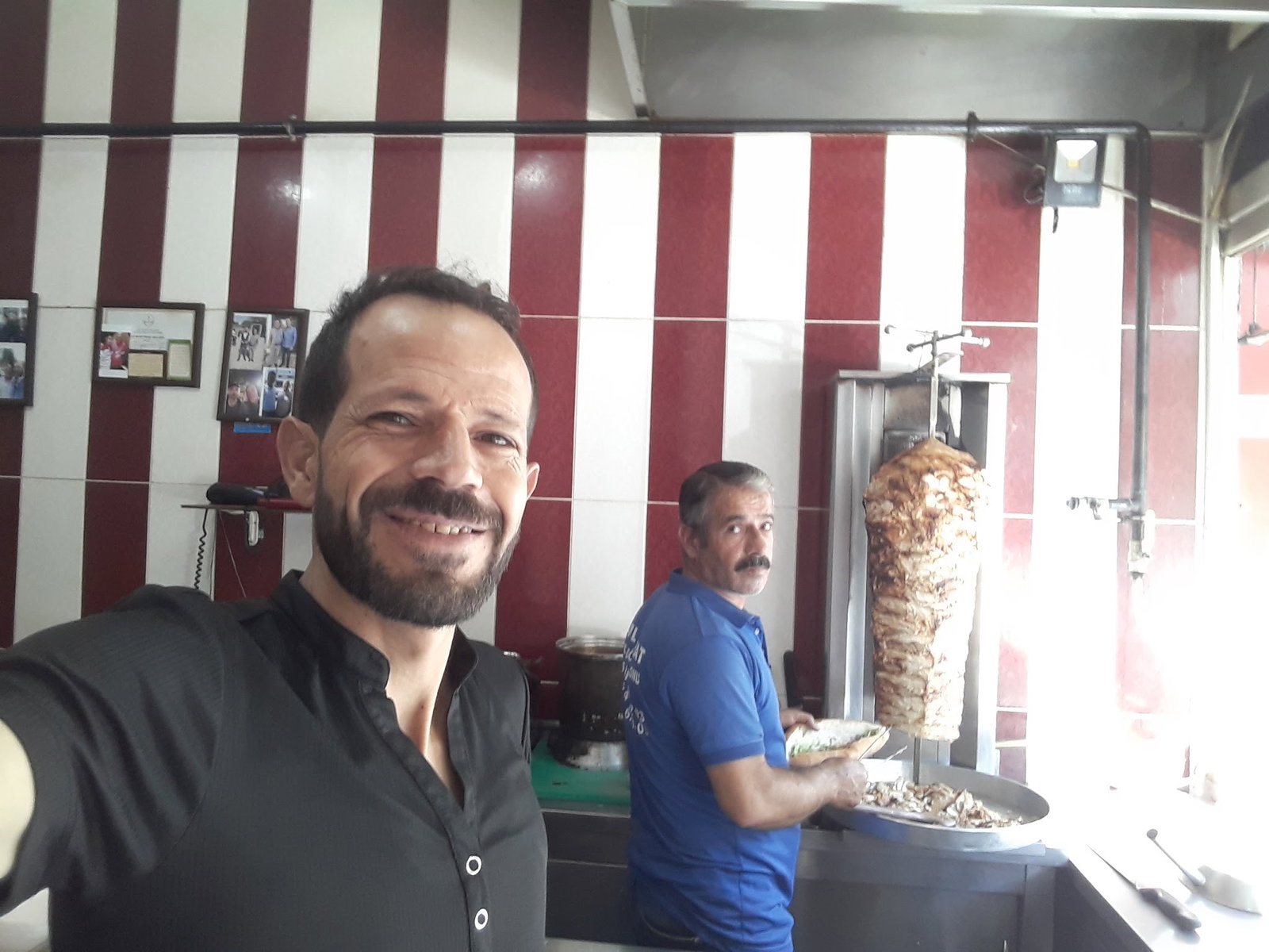 Şanlı Fırat Tavuk Döner Salonu