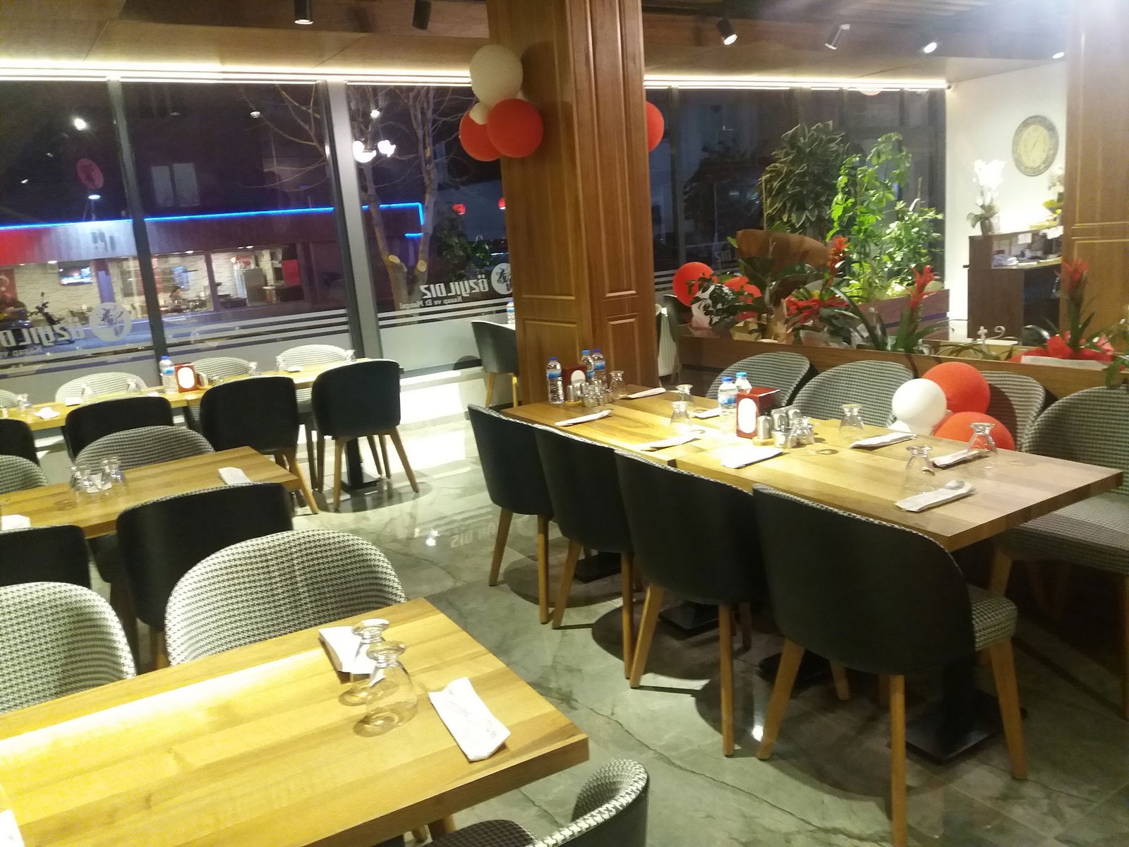 Özyıldız Kasap Ve Et Mangal