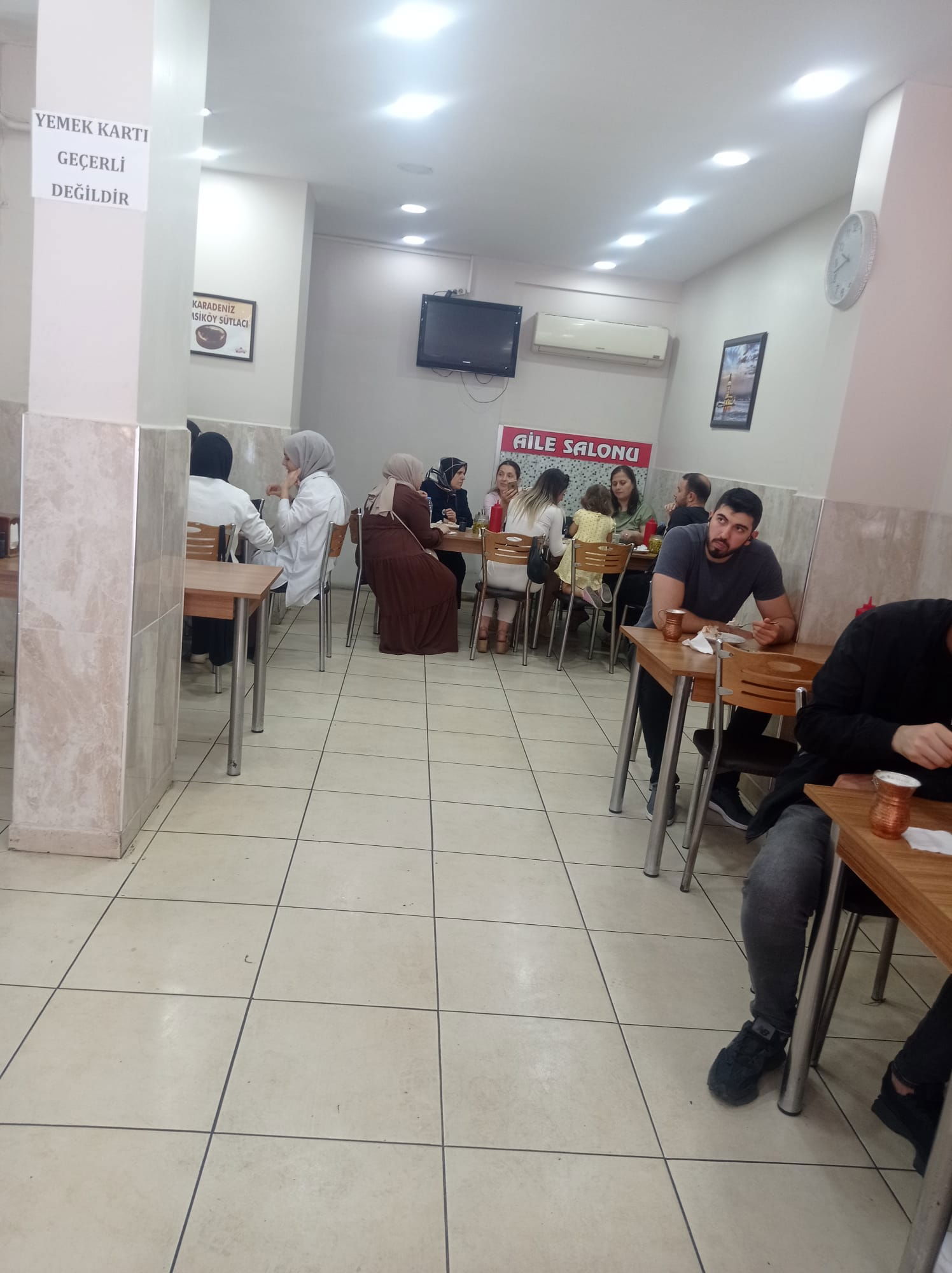 Meşhur Bağcılar Meydan Pilavcısı ( Yeni̇gün)