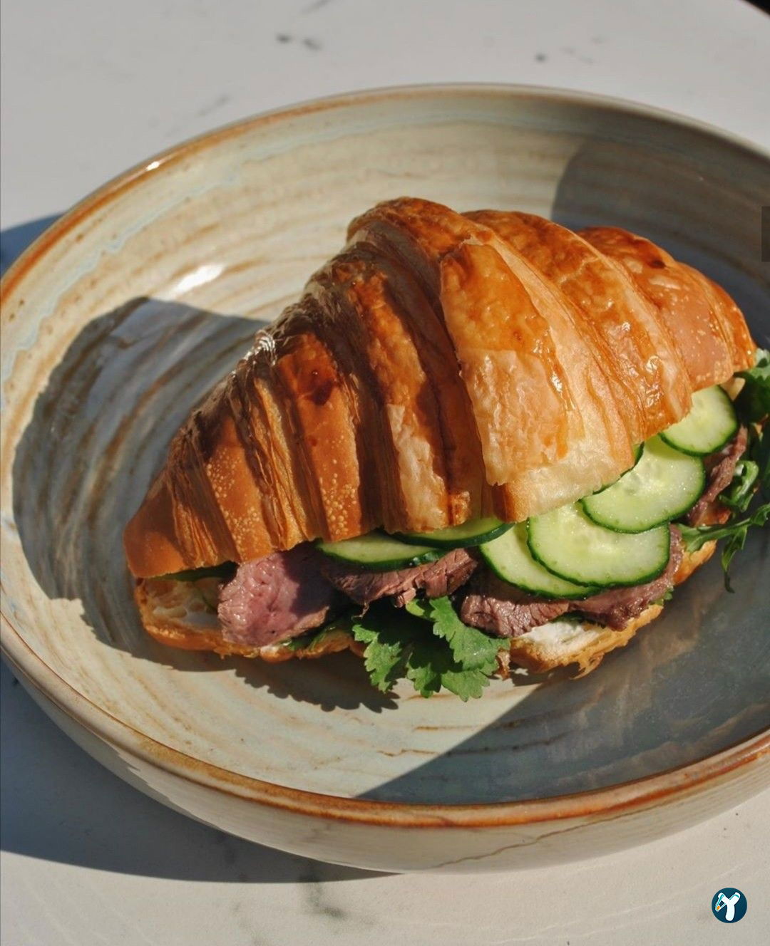 Luna Coffee & Food