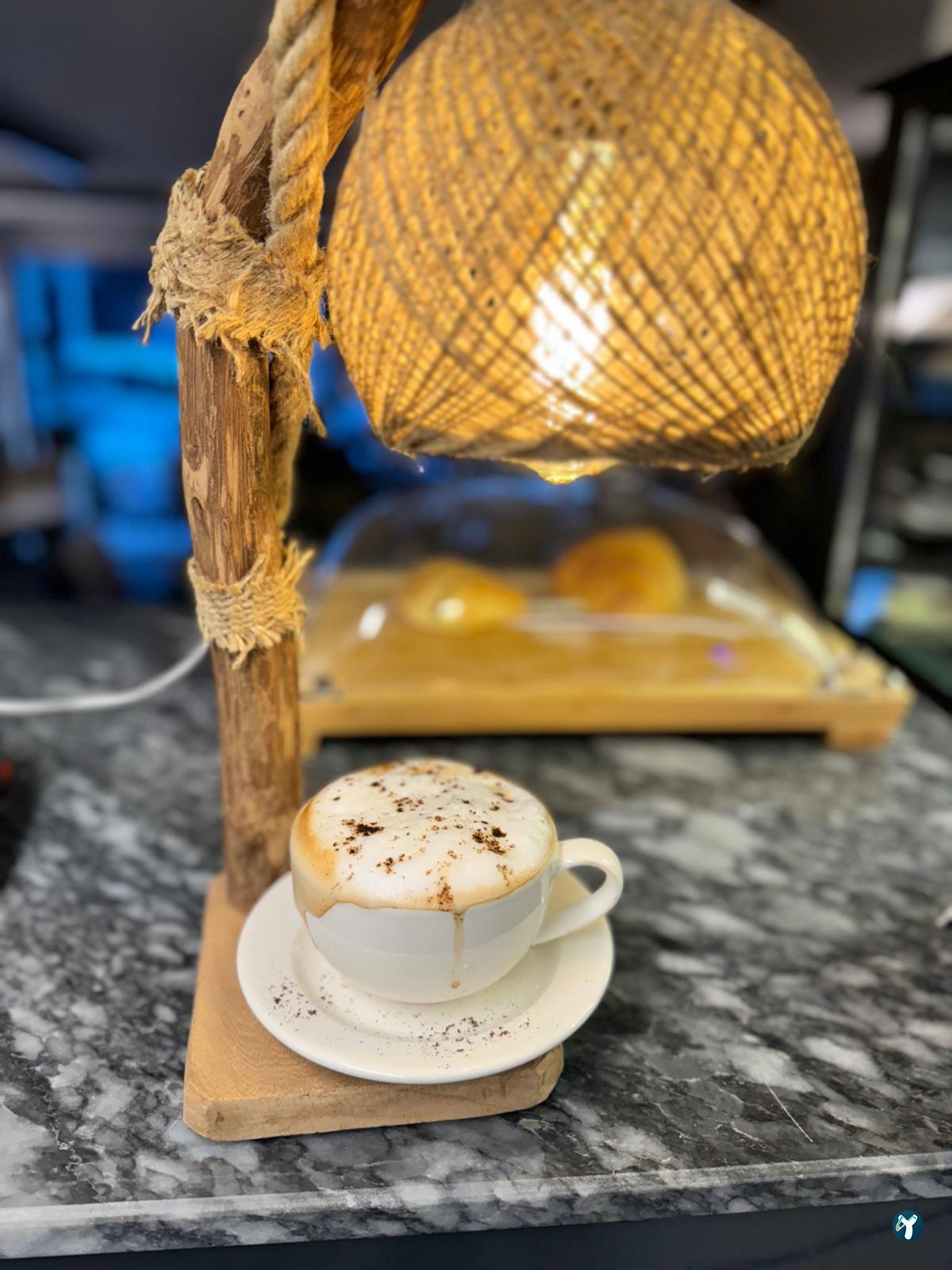 Luna Coffee & Food