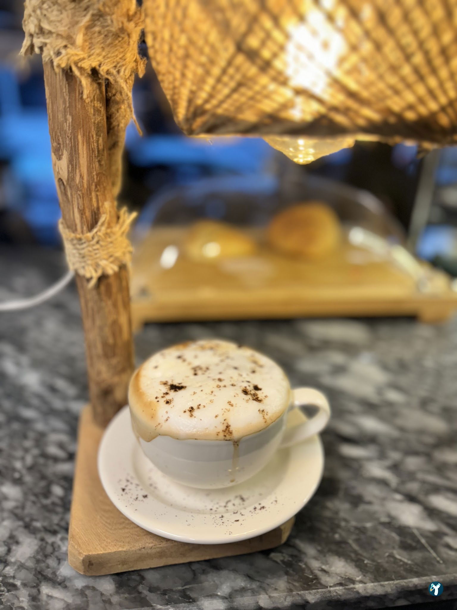 Luna Coffee & Food