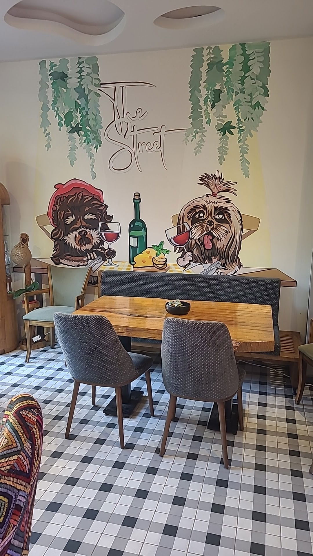 The Street Cafe & Pub (Sisters)