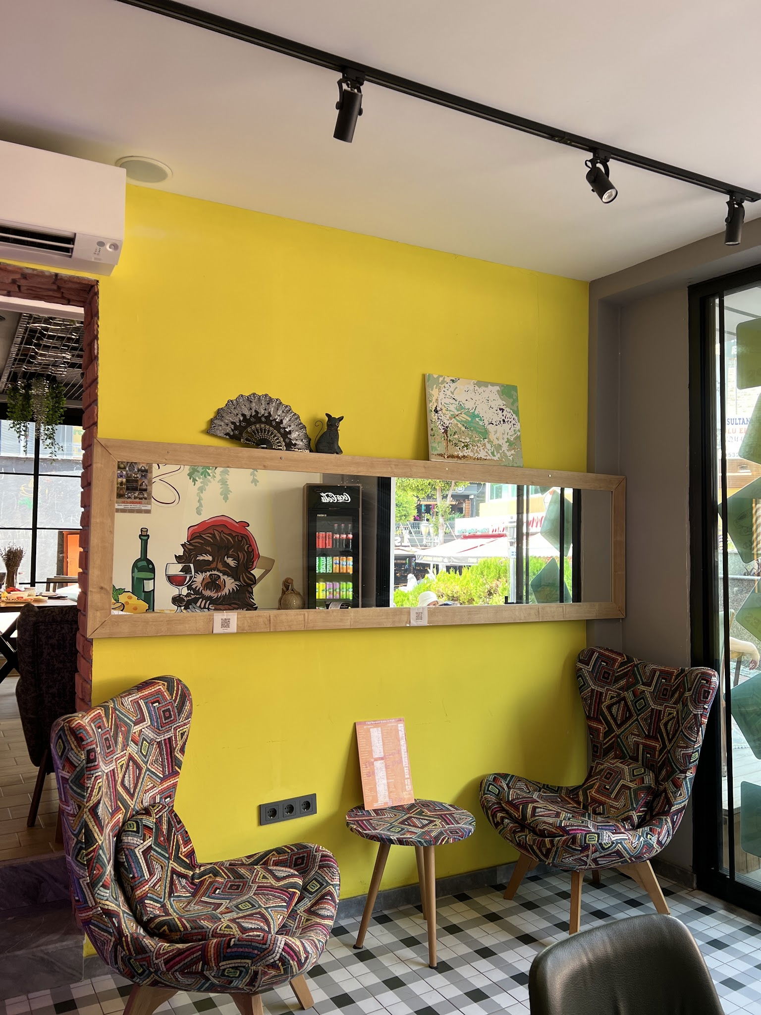 The Street Cafe & Pub (Sisters)