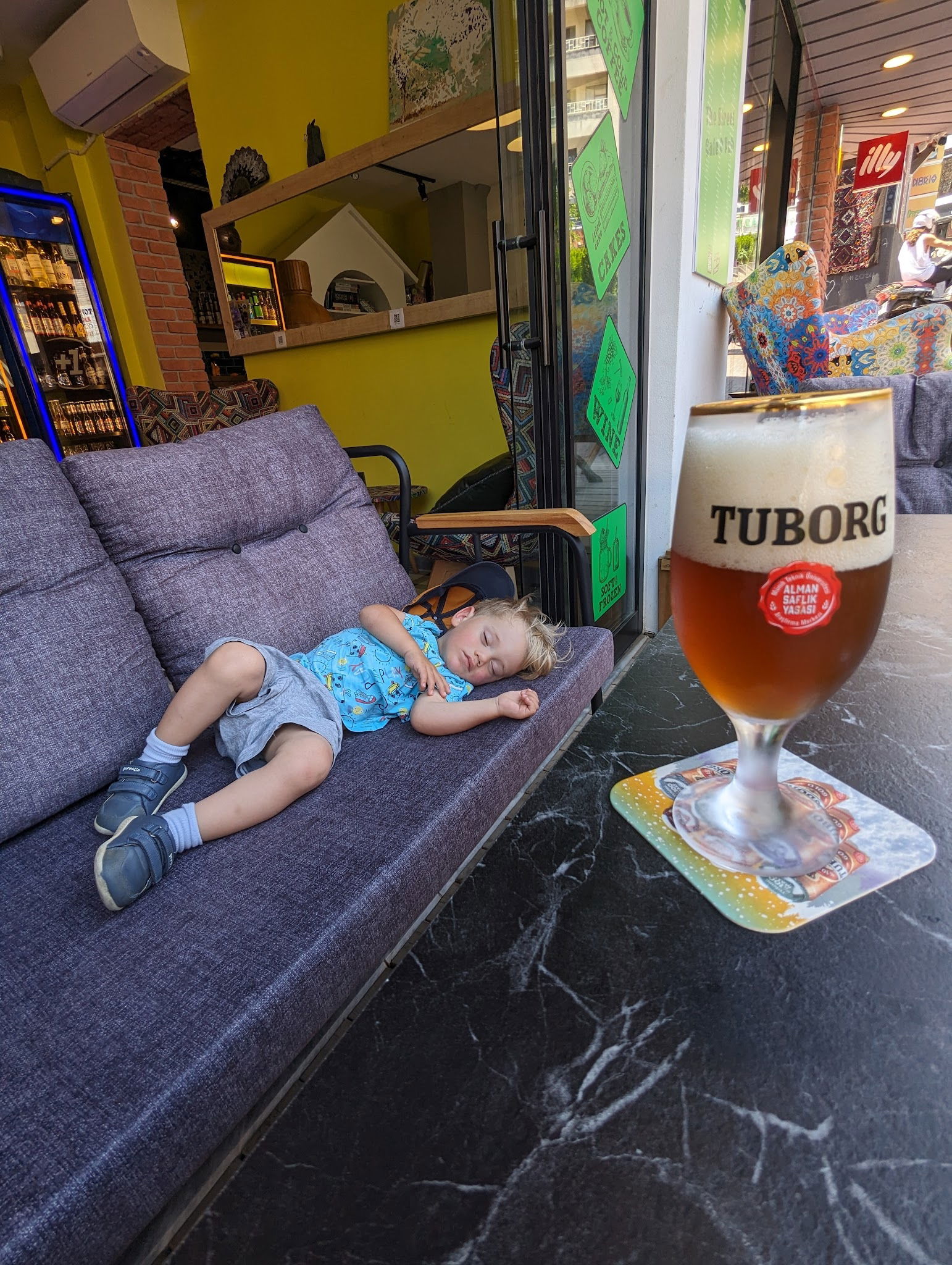 The Street Cafe & Pub (Sisters)