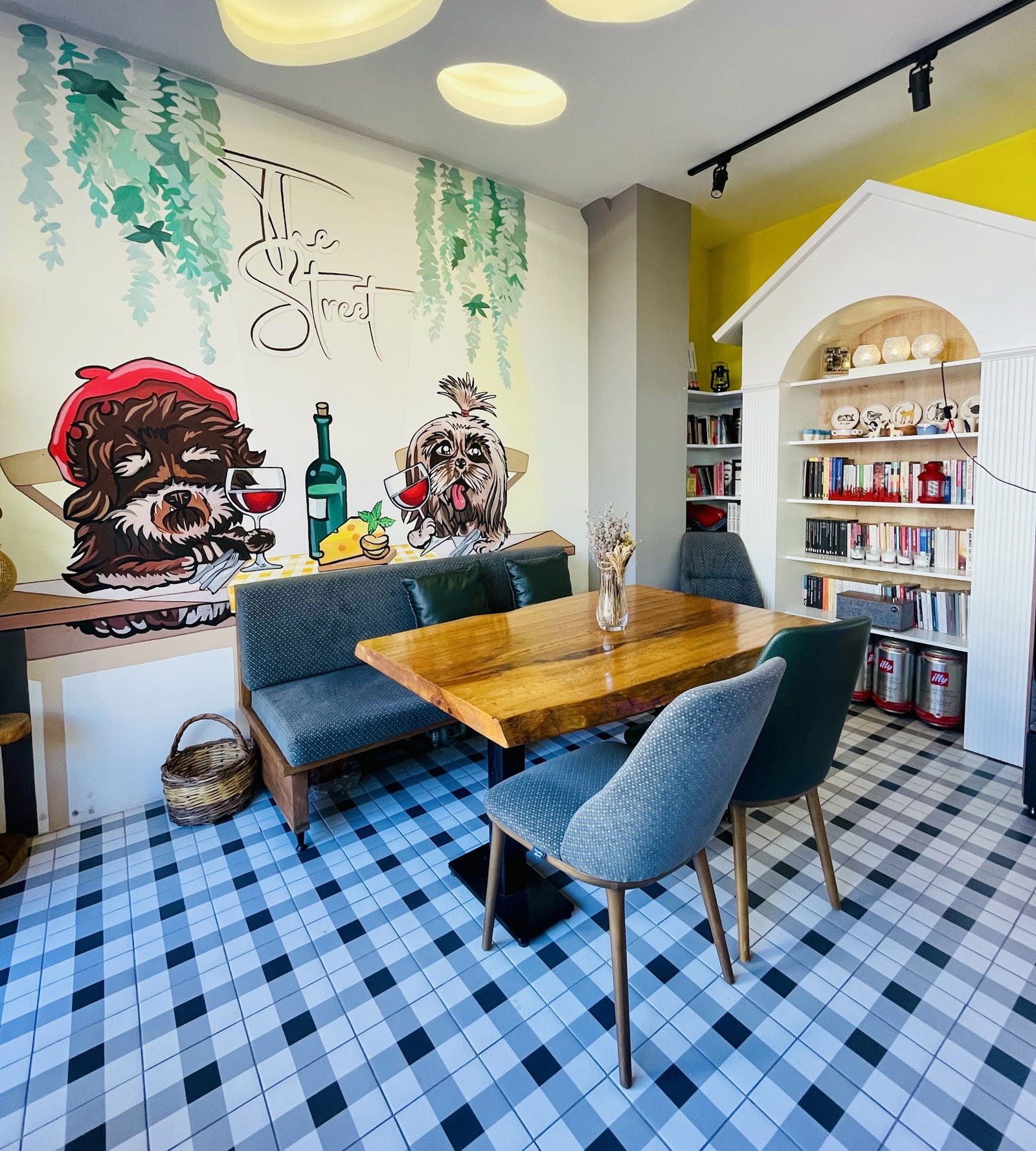 The Street Cafe & Pub (Sisters)