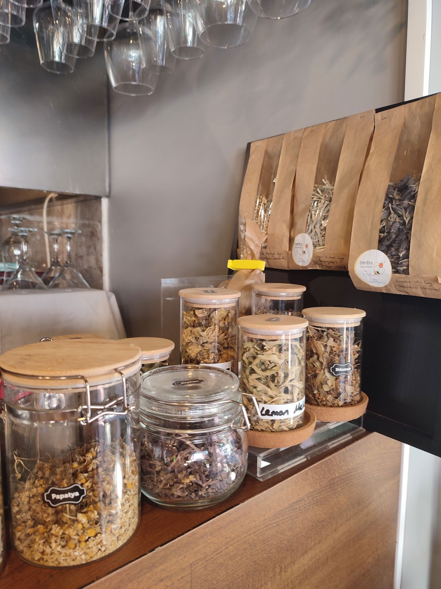 The Street Cafe & Pub (Sisters)