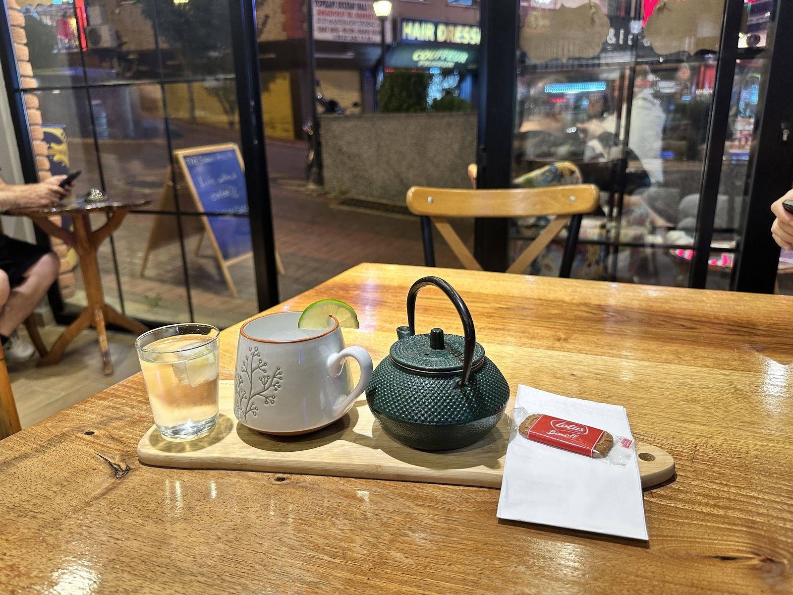 The Street Cafe & Pub (Sisters)