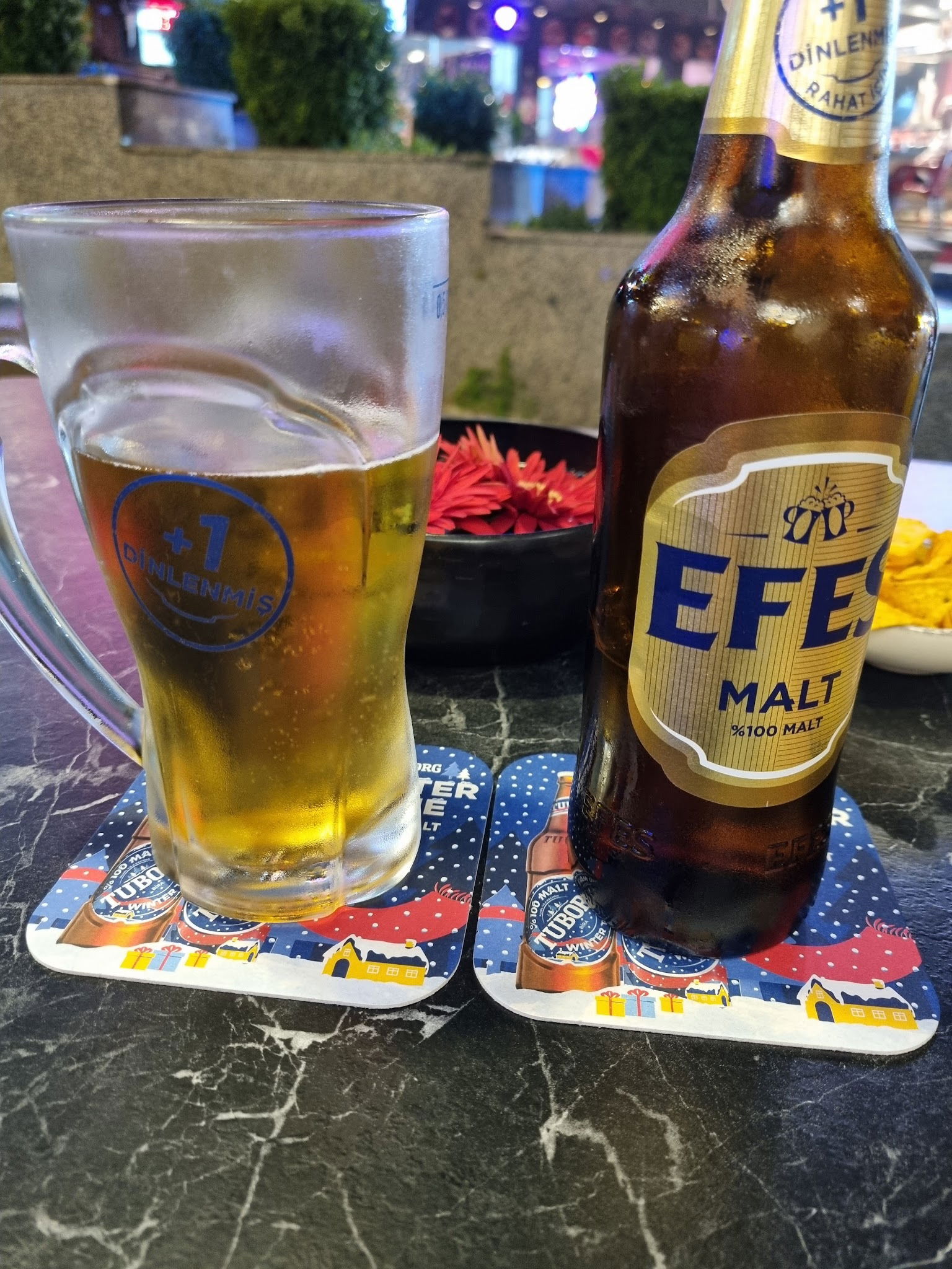 The Street Cafe & Pub (Sisters)