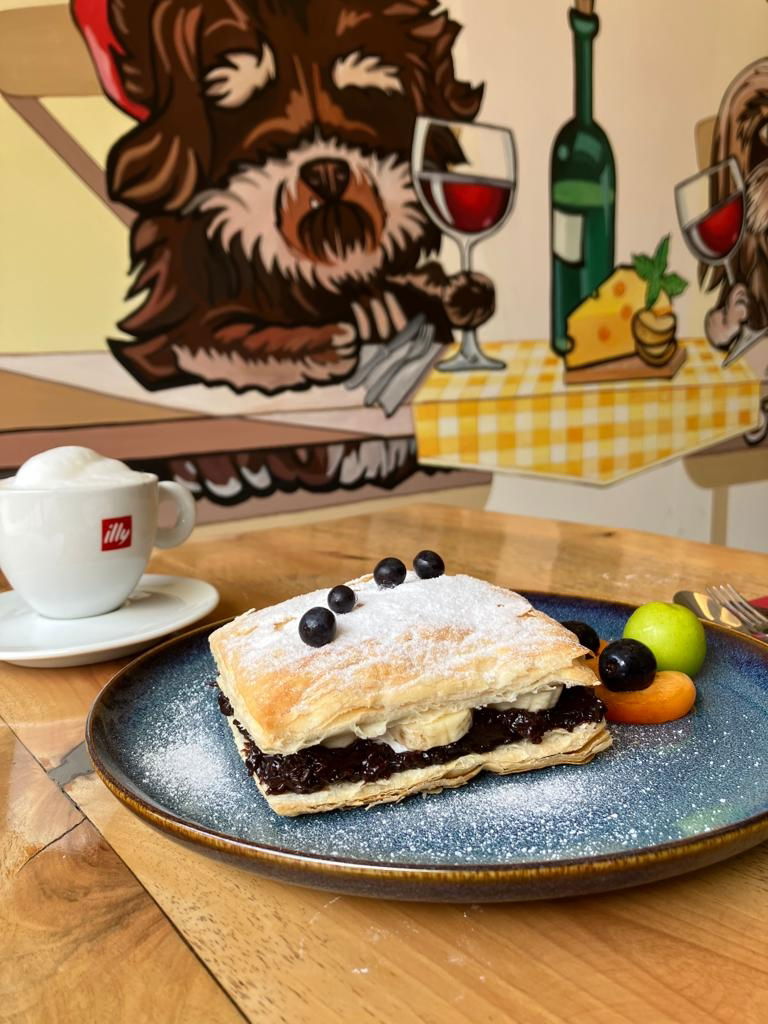 The Street Cafe & Pub (Sisters)