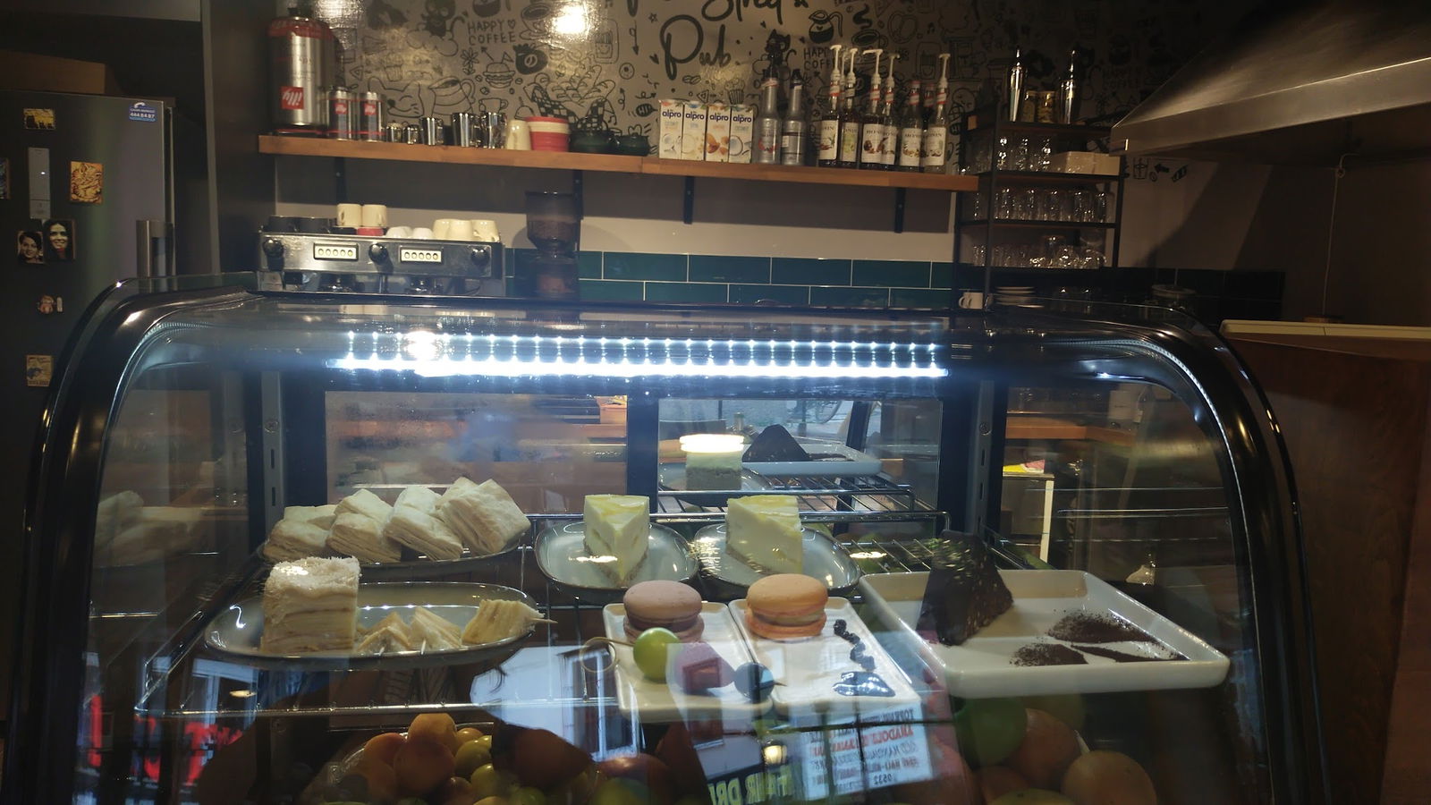 The Street Cafe & Pub (Sisters)