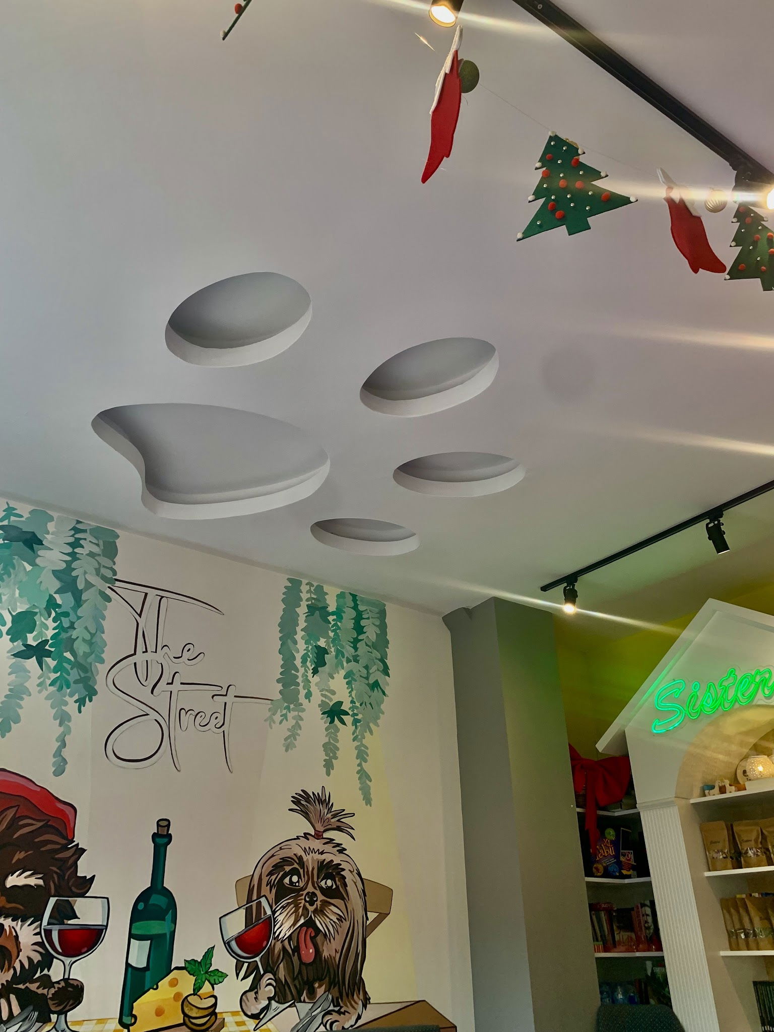 The Street Cafe & Pub (Sisters)