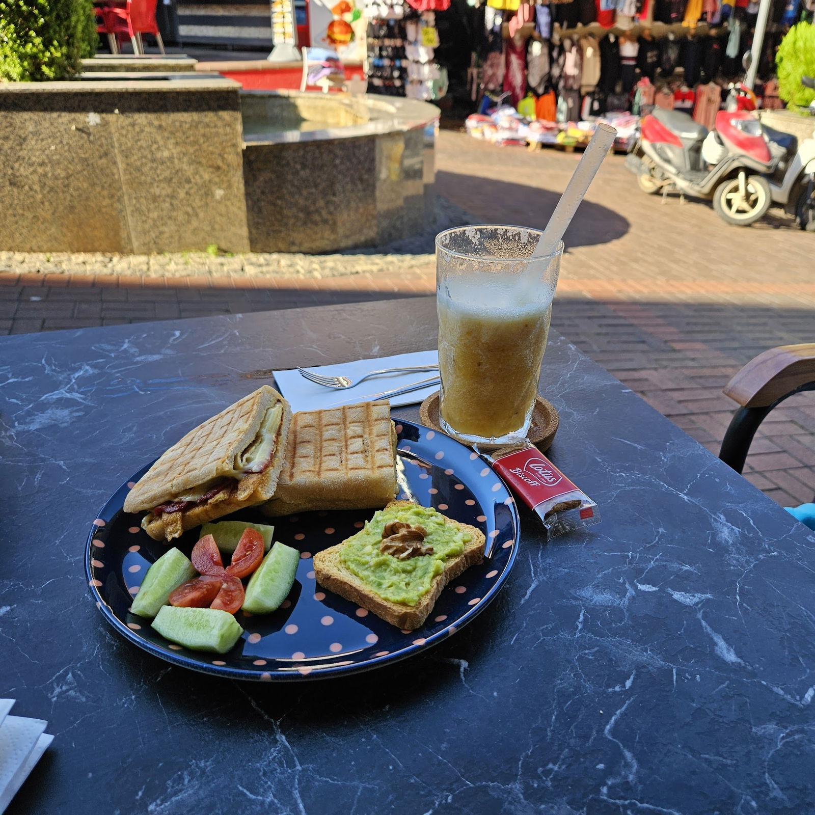 The Street Cafe & Pub (Sisters)