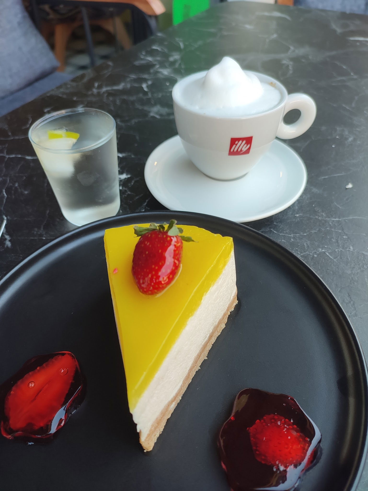 The Street Cafe & Pub (Sisters)