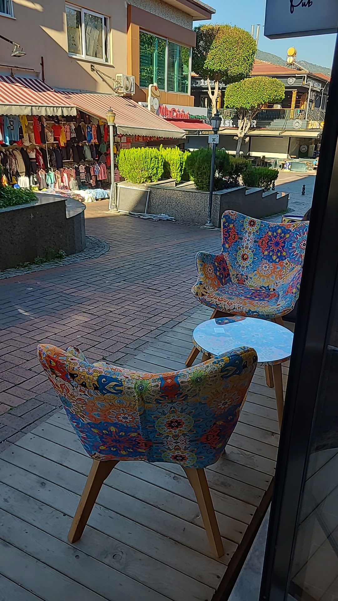 The Street Cafe & Pub (Sisters)