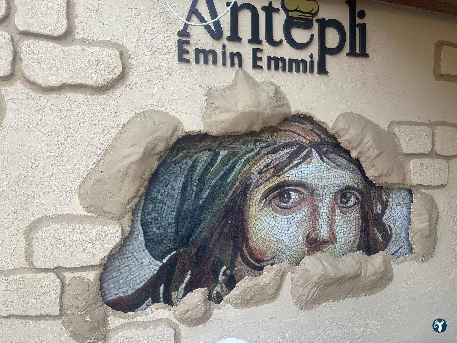 Antepli̇ Emi̇n Emmi̇
