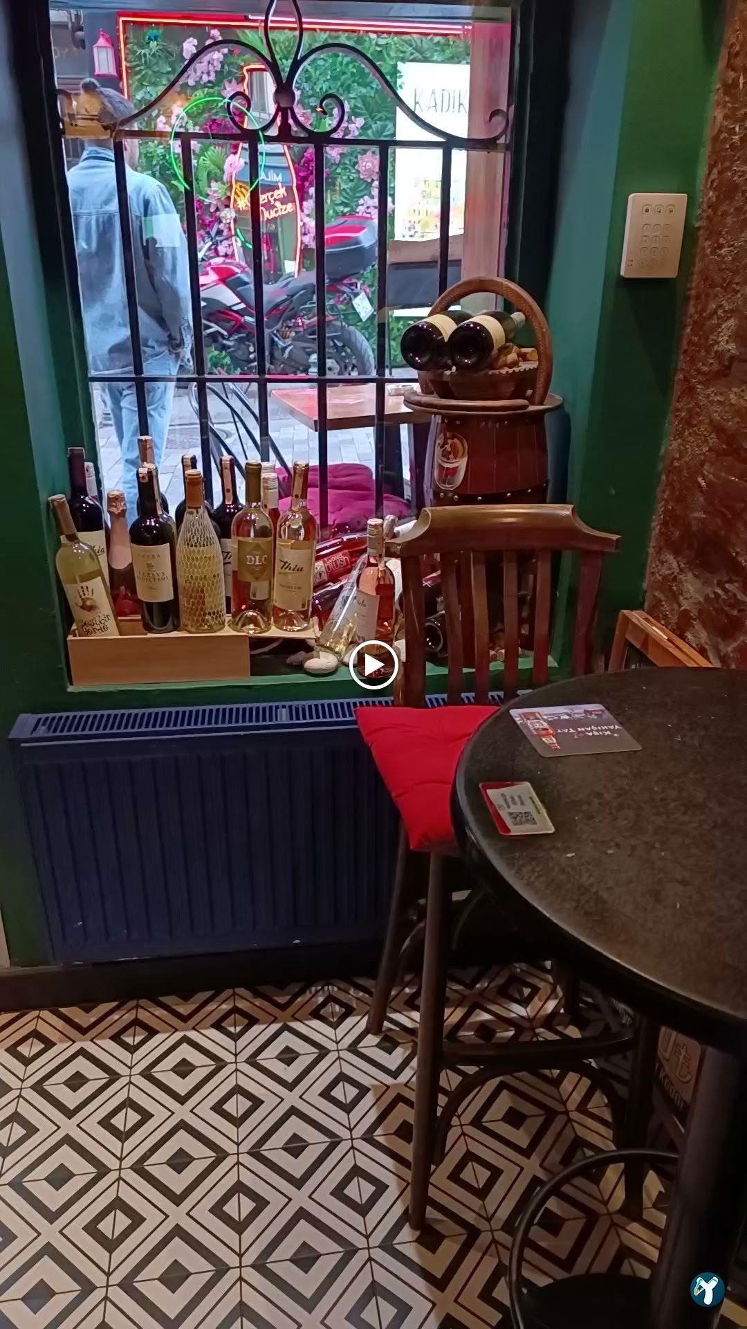 Mila Cafe Bar