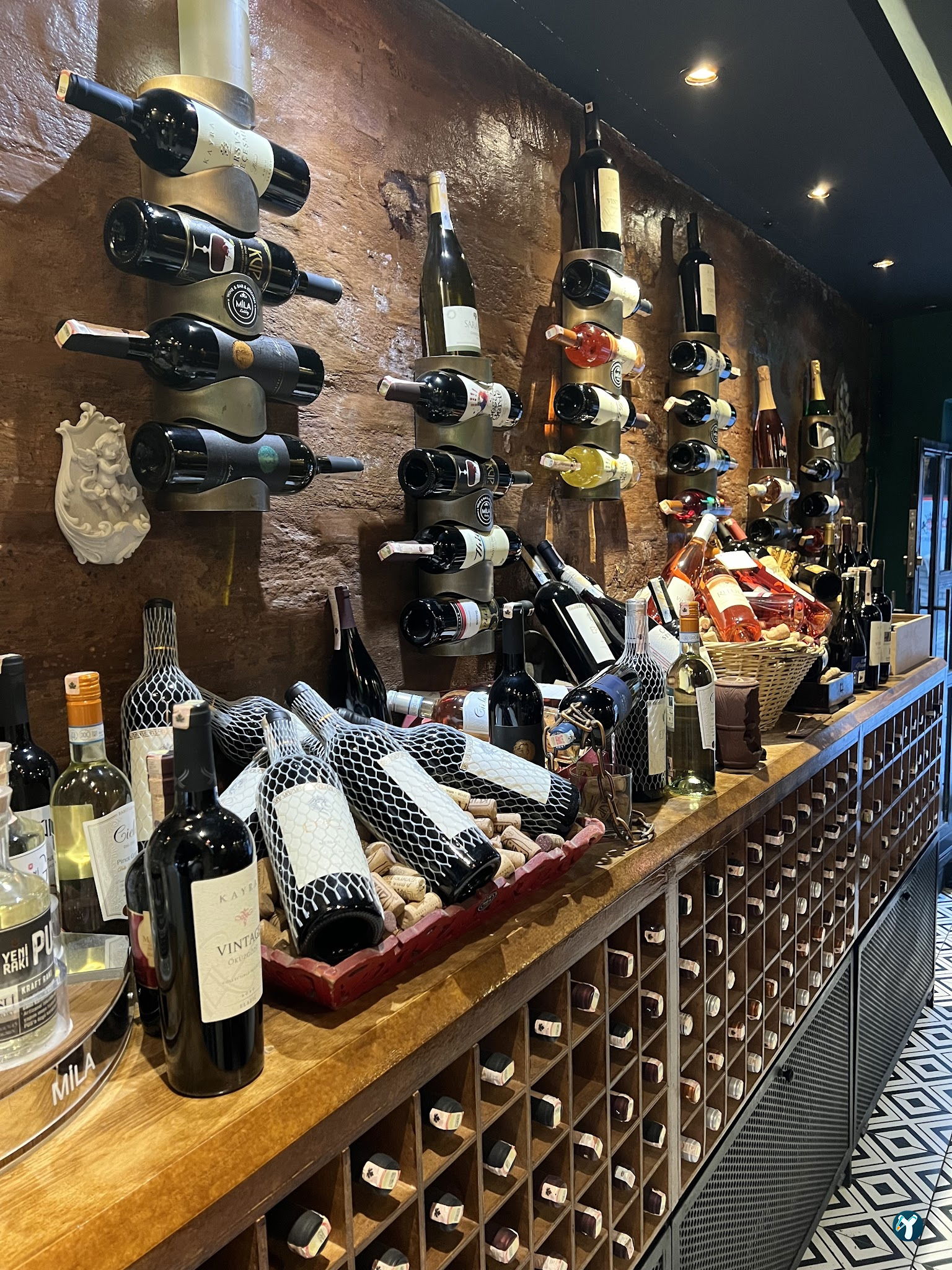 Mila Cafe Bar