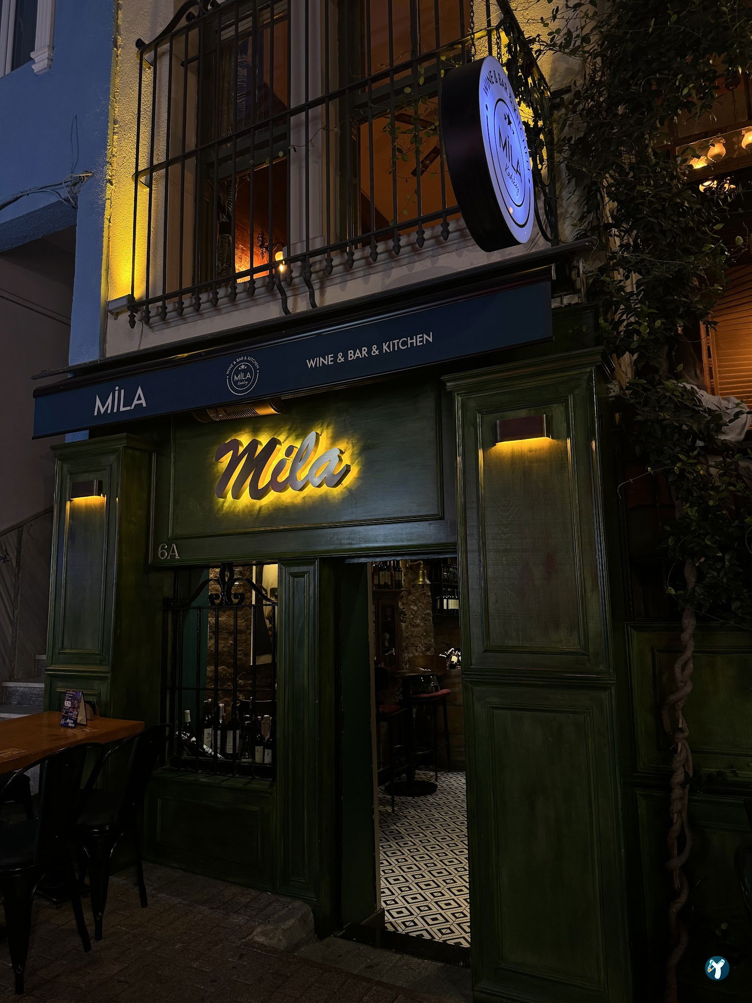 Mila Cafe Bar