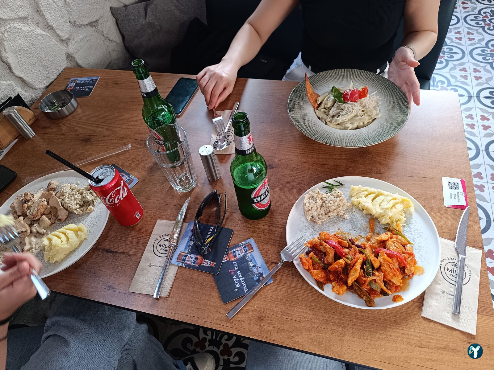 Mila Cafe Bar