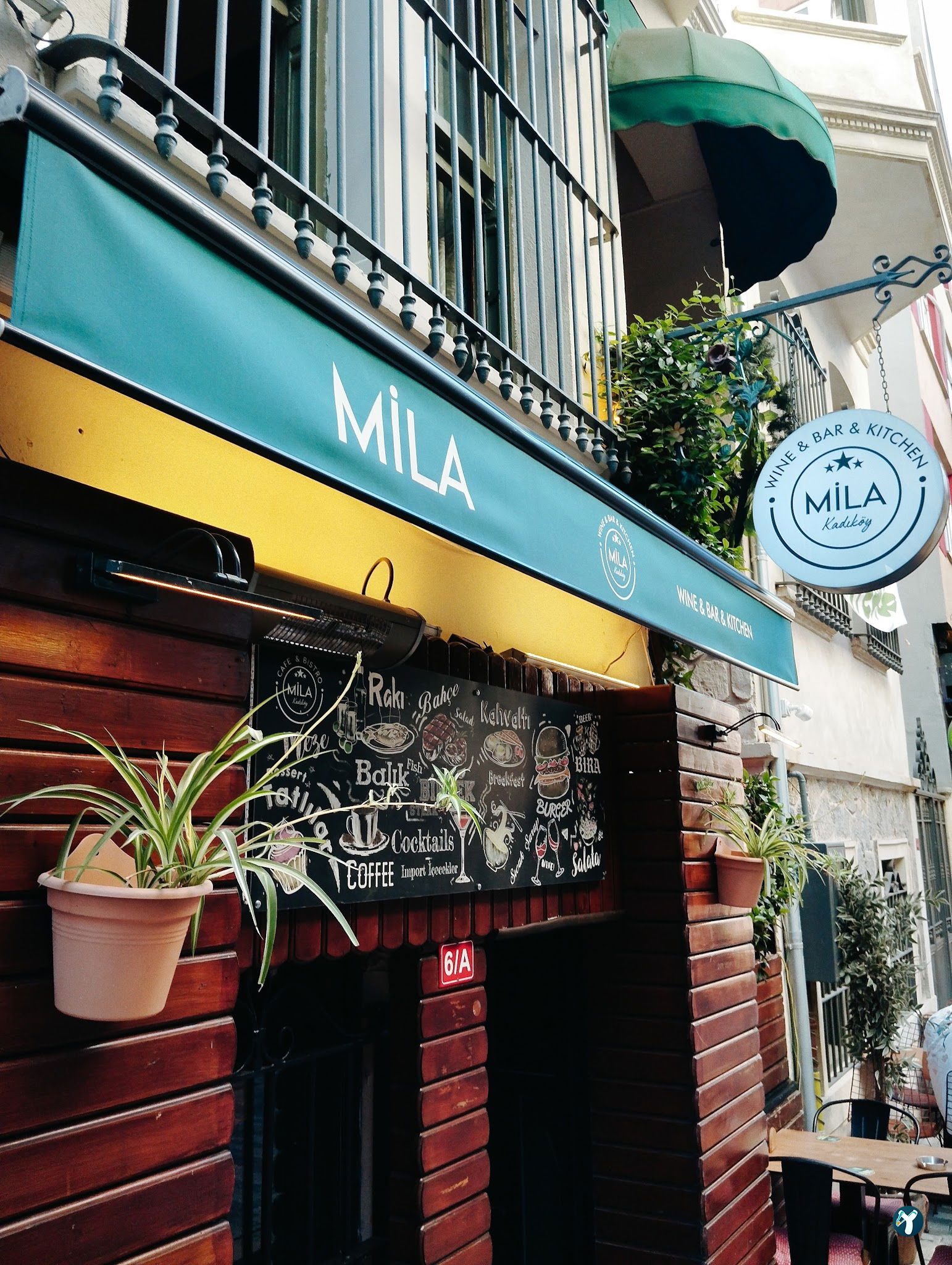 Mila Cafe Bar