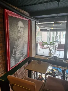 Monique Coffee resimleri