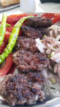 Bol Kepçe Yemek Salonu