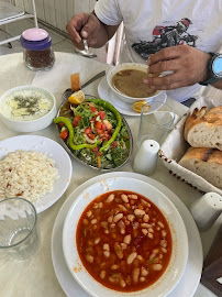 Bol Kepçe Yemek Salonu