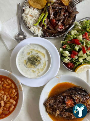 Bol Kepçe Yemek Salonu