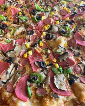 Karışık Pizza&Cafe resimleri