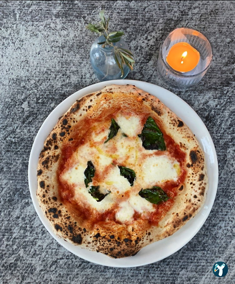 Mozz.