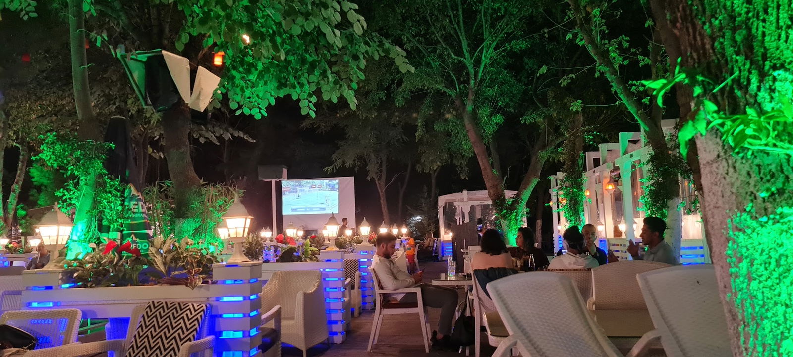 Ataköy Garden Cafe – Restaurant