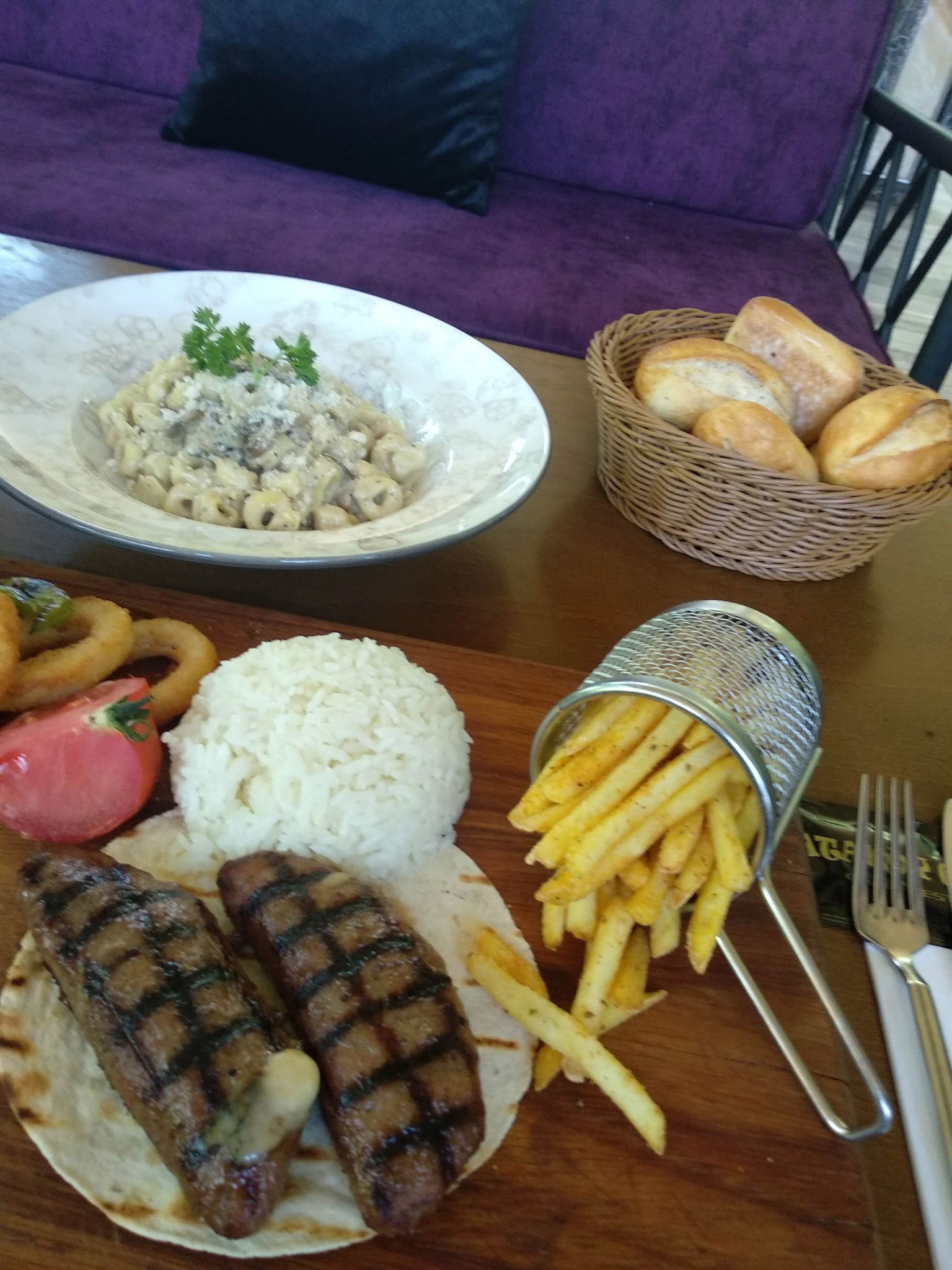 Ataköy Garden Cafe – Restaurant