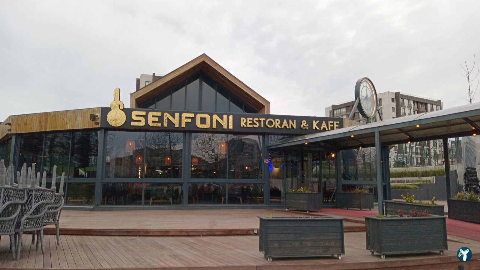 Senfoni̇ Restoran & Cafe