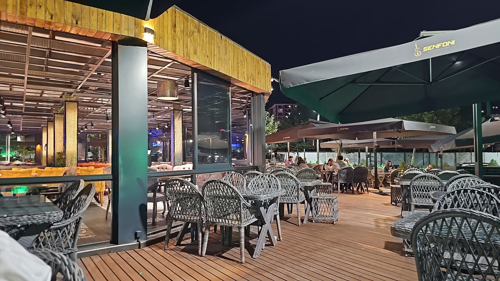 Senfoni̇ Restoran & Cafe